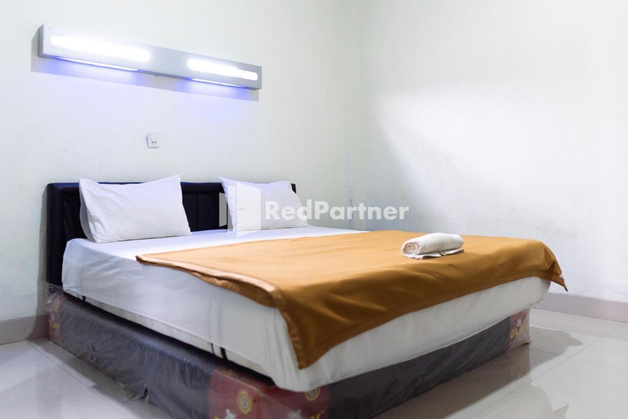 Wisma Aini Syariah Mitra Reddoorz Bandar Lampung Exterior foto