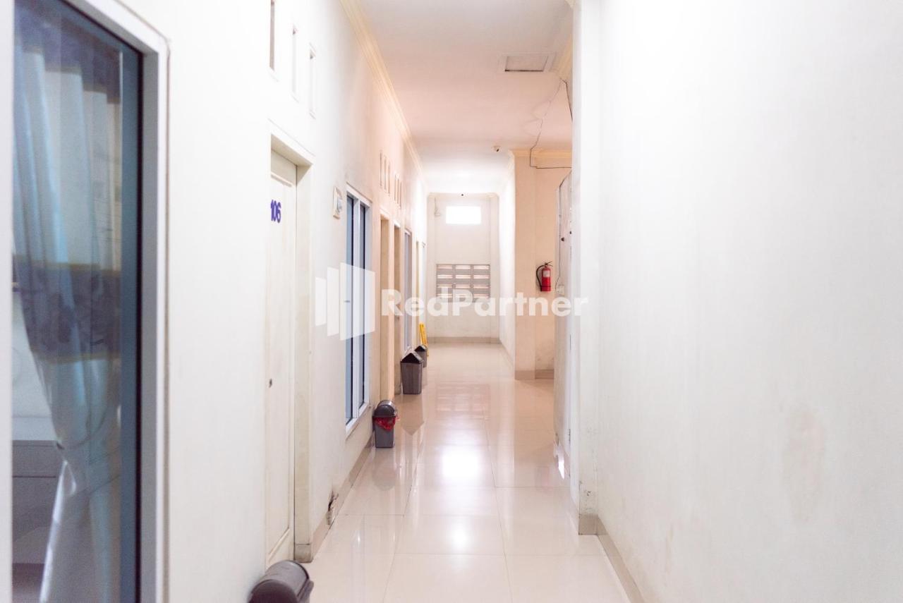 Wisma Aini Syariah Mitra Reddoorz Bandar Lampung Exterior foto